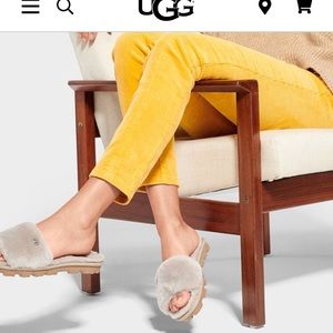 UGG women’s cozette slippers grey furry fluffy